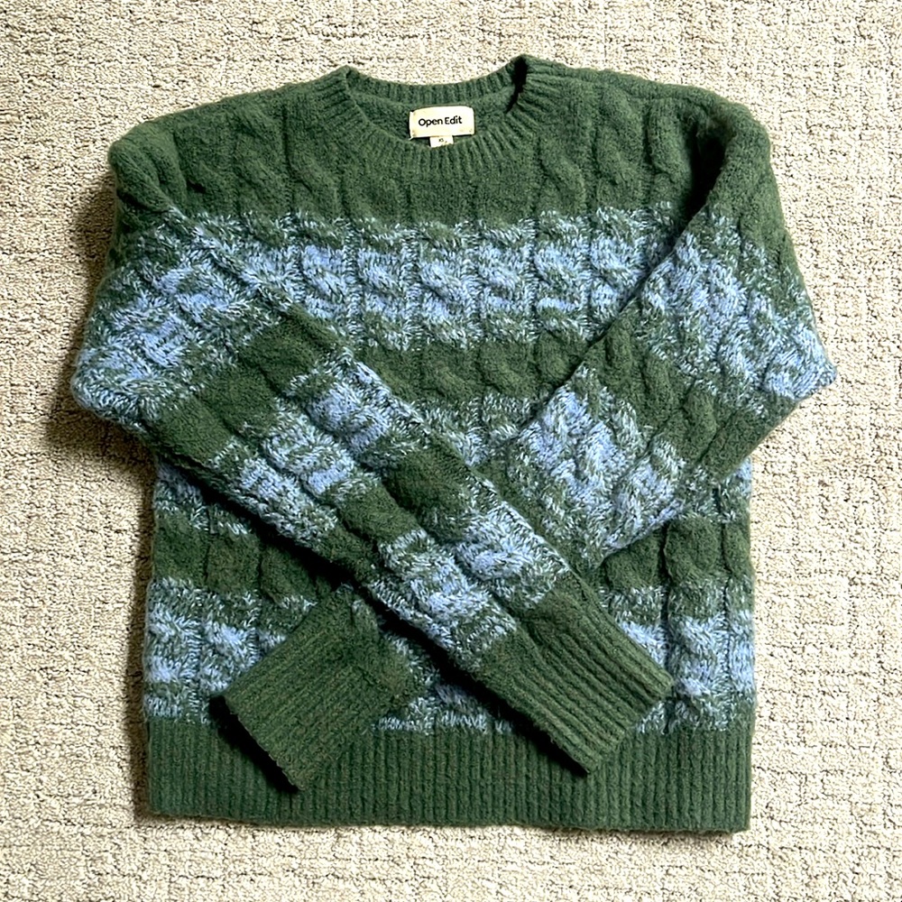 Cozy Open Edit sweater sizes XS